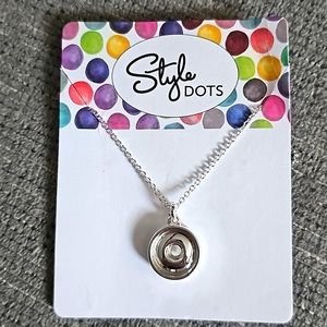 STYLE DOTS CLASSIC NECKLACE